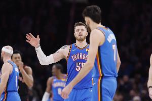 bob半岛体育官网-戴格诺特谈双塔：篮板优势会直接转化为球权 这将成为常规武器