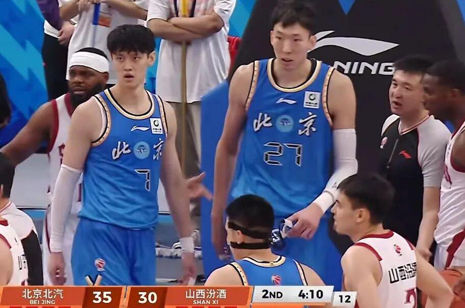 bob半岛体育-北京男篮6分完败 周琦5+9伤退；山西末节逆转 张宁14分是关键先生